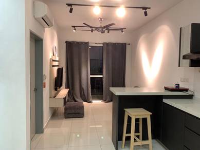 Nice house Fully Renovated at Pinnacle Sri Petaling for Sale: