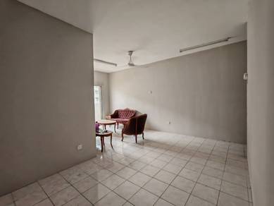 Vista Pinggiran Apartment Seri Kembangan Level 4 Strata Ready