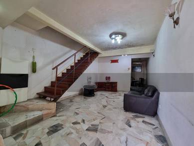 3 Carparks/Face South/Fully Extented/Renovated/Kind & Nice Neighbours