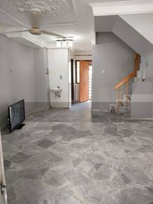 2-Storey 750sf, Refurbished, Face South, Non Bumi, Comfortable ownstay