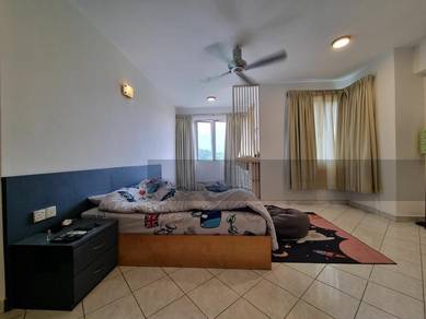 Fully renovated/Fully Furnish/Face South East/Non Bumi/Well Kept Unit