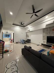 Kulai Indahpura Crystal 3 Storey Terrace Full Renovated Good Cond