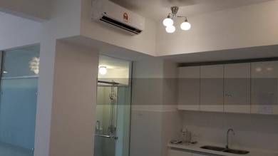 Surrounded with Living Conveniences, Walk distance to Nsk & Giant mall