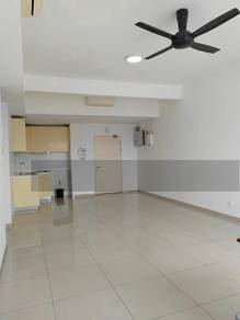 Surrounded with Living Conveniences, Walk distance to Nsk & Giant mall