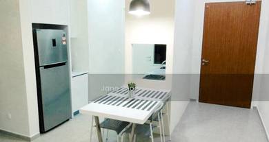 Petalz Residence 953sf 3R2B Freehold Partially furnished