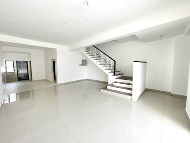 2-storey-Terraced-House-for-sale-Bandar-Bukit-Raja-Selangor-3