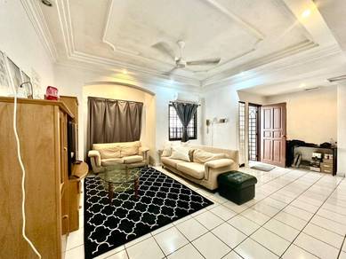 Permas Jaya 13 unblock view facing garden 22x75 double storey terrace