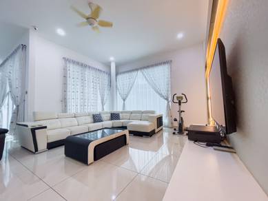 【Fully Renovated】Desa Tebrau (Precint 12) Triple Storey 60x90 Bungalow