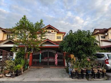 END LOT RENOVATED 🔥 2 Storey House, Jalan Komoditi 2, Shah Alam