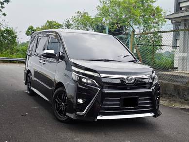 Toyota VOXY 2.0 ZS KIRAMEKI (A)