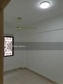 Mid Floor/With Strata Title/Basic Unit/Non Bumi/Well Kept Best Deal