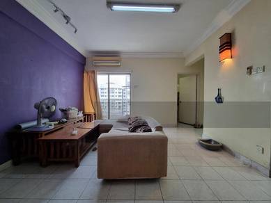 932sf/High Floor/Renovated/Walk distance to MRT/Strategic Location