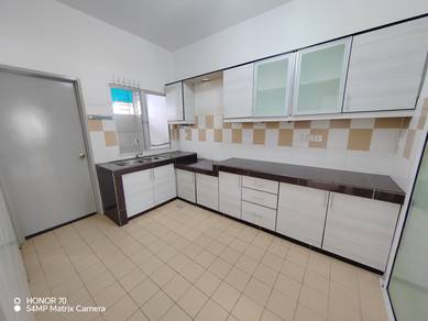 Setia Indah 11 Setia Alam with kitchen cabinet,2 aircond,heater
