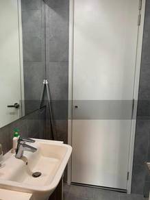 High Floor/Full Furnished/Move in Condition/Freehold Studio Smart Home