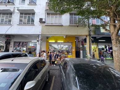 Dataran Otomobil Ground Floor Shop Lot Positive ROI Seksyen 15