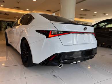Lexus IS300 2.0 F-SPORT MODE BLACK III PROMO