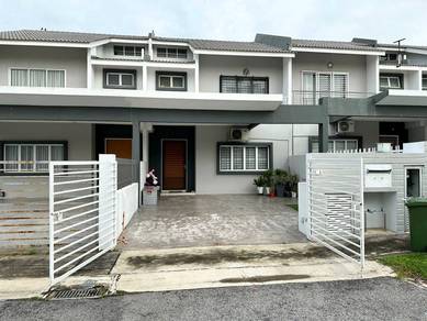Double Storey Laurel Laman View Cyberjaya