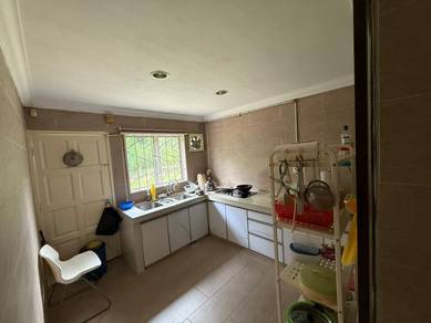 Bandar Kinrara Corner House Fully Furnish Renovated RM100,000