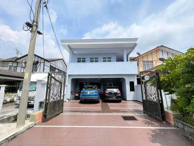 FULLY RENOVATED 2.5 Sty End Lot Lorong Naluri Sukma Puncak Alam