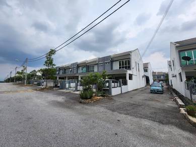 END LOT FACING OPEN 2 STOREY HOUSE HILLPARK 3 Kajang