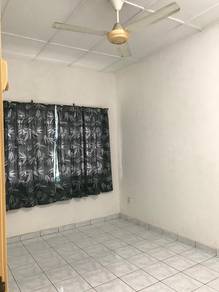 Hot Deal! Upper Unit Townhouse at Taman Suria - Freehold