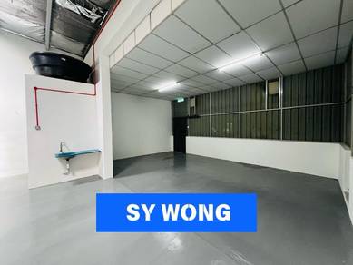【Cheap and Renovated】1.5 storey warehouse @ Usahajaya, Asas jaya