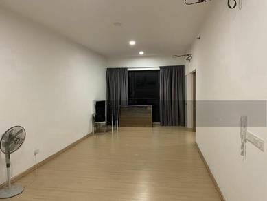 Commercial Title/Link Bridge to MRT/Easy Access/Easy parking/Best Deal