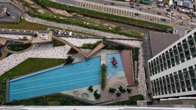 Sri gombak new condo 2 carpark 2 aircond all Curtain n grill kitchen c