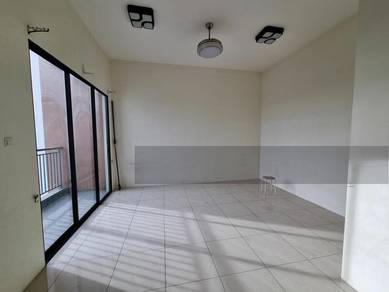 Freehold Low Floor Basic Unit, Low Density Within Living Conveniences