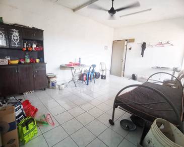 Apartment Sri Kemuning, Kota Kemuning (Top Floor)