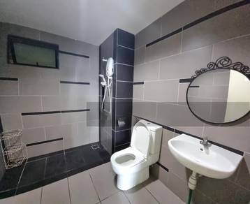 The z residence Bukit Jalil 1234sf Freehold