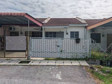 Rumah Murah di Botani Facing Open Depan Padang