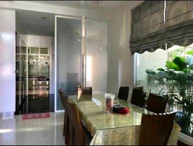 3 Storeys Taman Yarl Bungalow for sale with Swimming pool