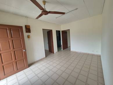 [Cheapest] Taman Cempaka Flat @ Tampoi (near Paradigm mall)