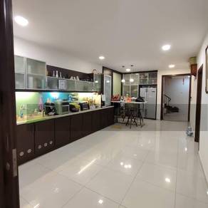 Sri petaling Corner Double storey 40x100 4+1R5B Leasehold
