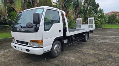 Car Carrier Isuzu NPR72P 4x2