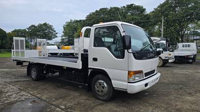 Car Carrier Isuzu NPR72P 4x2