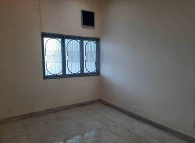 Freehold 1-Storey Home in Kepong Baru – Move-In Ready!