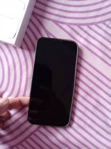 iPhone 13 Green 128GB – Tiptop Condition 