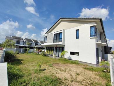 End Lot with 28ft Extra Land Double Storey Elmina Green 1