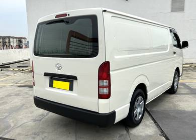Toyota HIACE 2.5 (M) PANEL VAN 5 YRS WARRANTY