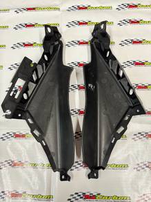 NZ Carbon Rear Tail Panel L/R – XMAX V2 & V3