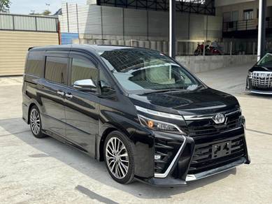 Toyota VOXY 2.0 KIRAMEKI 2 FOC 8YRS WARRANTY