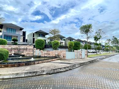 Imperial Residence - 2 Unit Side by Side For Sale