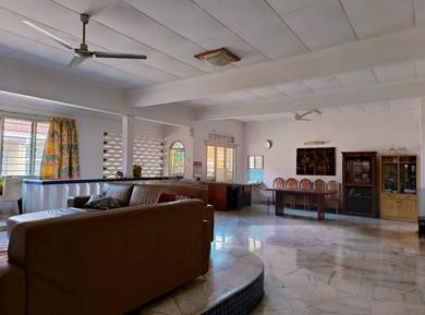 Rare City Bungalow with Expansive Land – Taman Million, Jalan Ipoh