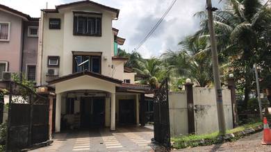 3 Storey Taamn Bukit Permata Batu Caves. Corner Unit, Freehold
