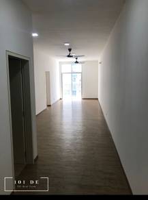 1010sqft (3 Bedroom Unit) Lakefront Homes Cyberjaya For Rent