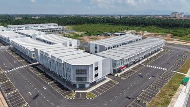 BERTAM AVENUE GROUND FLOOR MAINROAD Nr BERTAM WALK SUNSHINE LOTUS