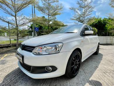 Volkswagen POLO 1.6 (CKD) (A)