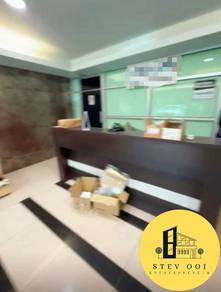 chain ferry office  space shop facing main road/sunway carnival
